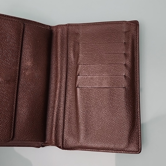 Louis Vuitton Damier Ebene Wallet - Picture 6 of 11